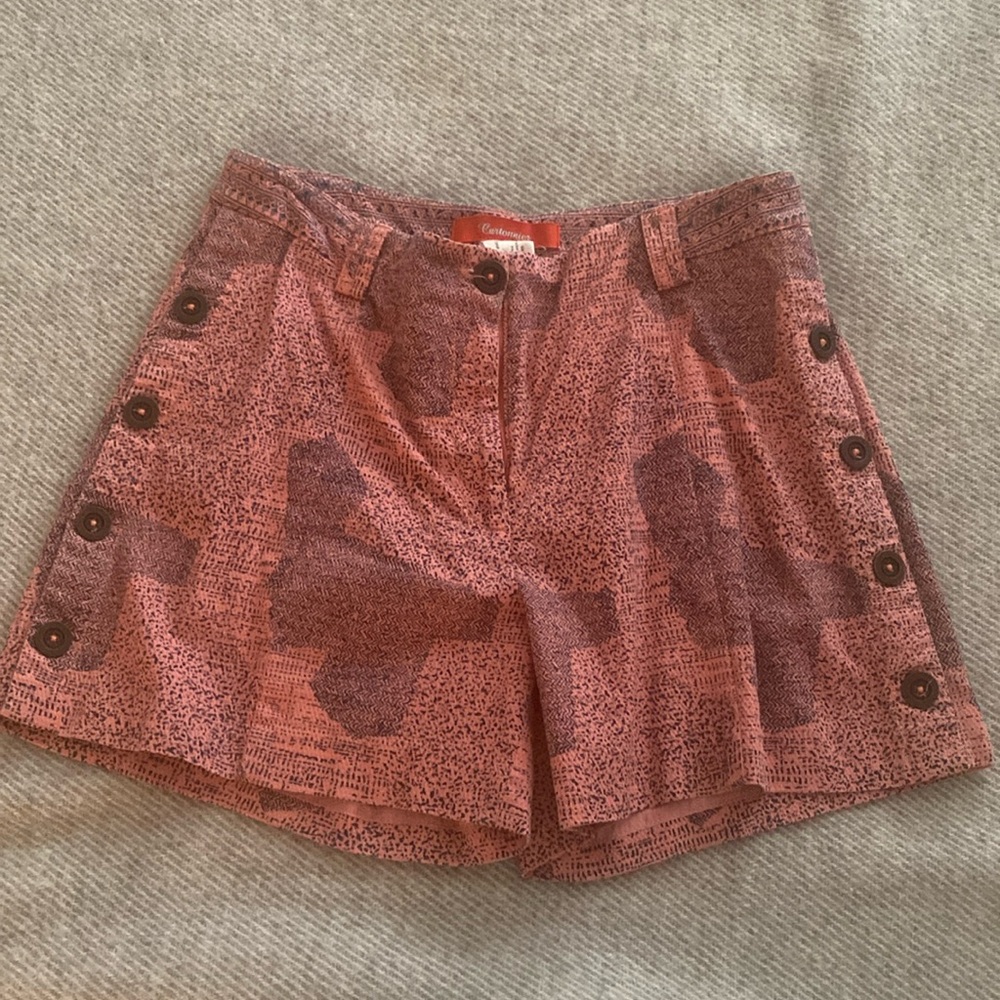 Cartonnier shorts. Pink and navy design.